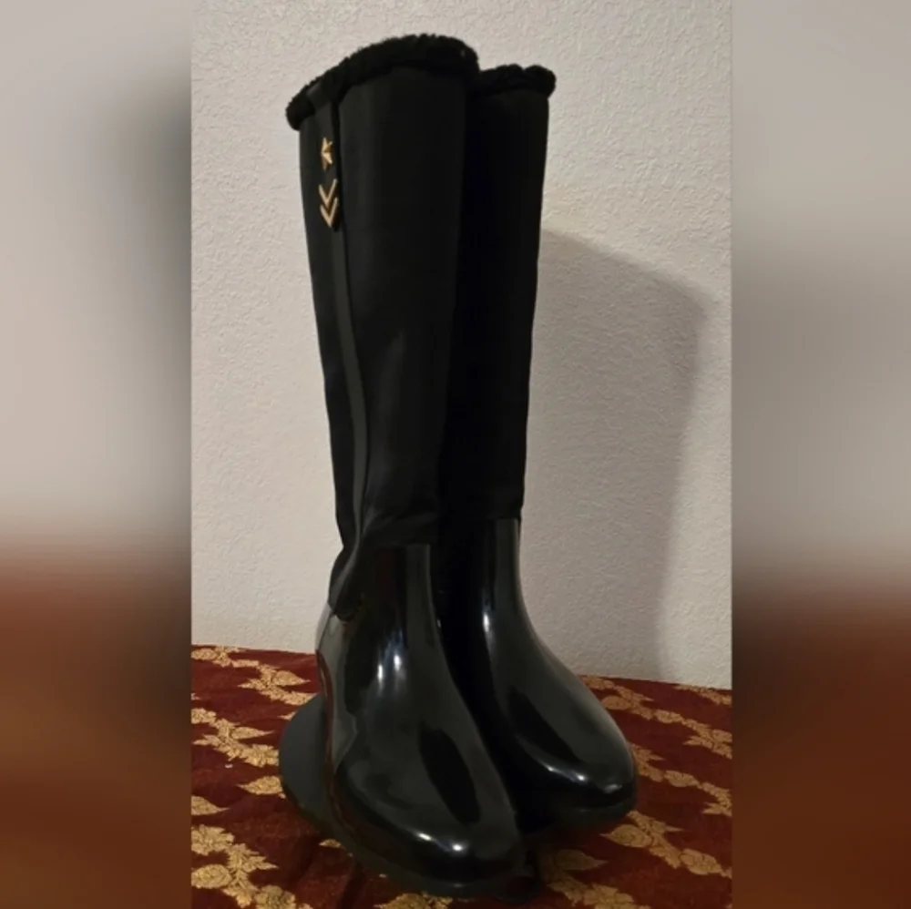 Tommy Hilfiger Black Over-the-Knee Glossy & Fleece-Trim Boots